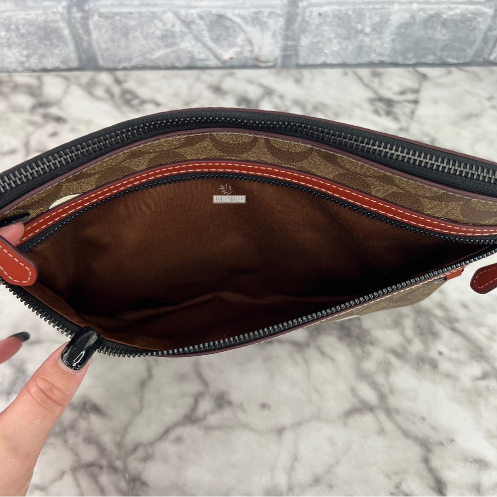 Coach X Peanuts Carry All Pouch In Signature Canvas With Snoopy Woodstock Print - Picture 8 of 11